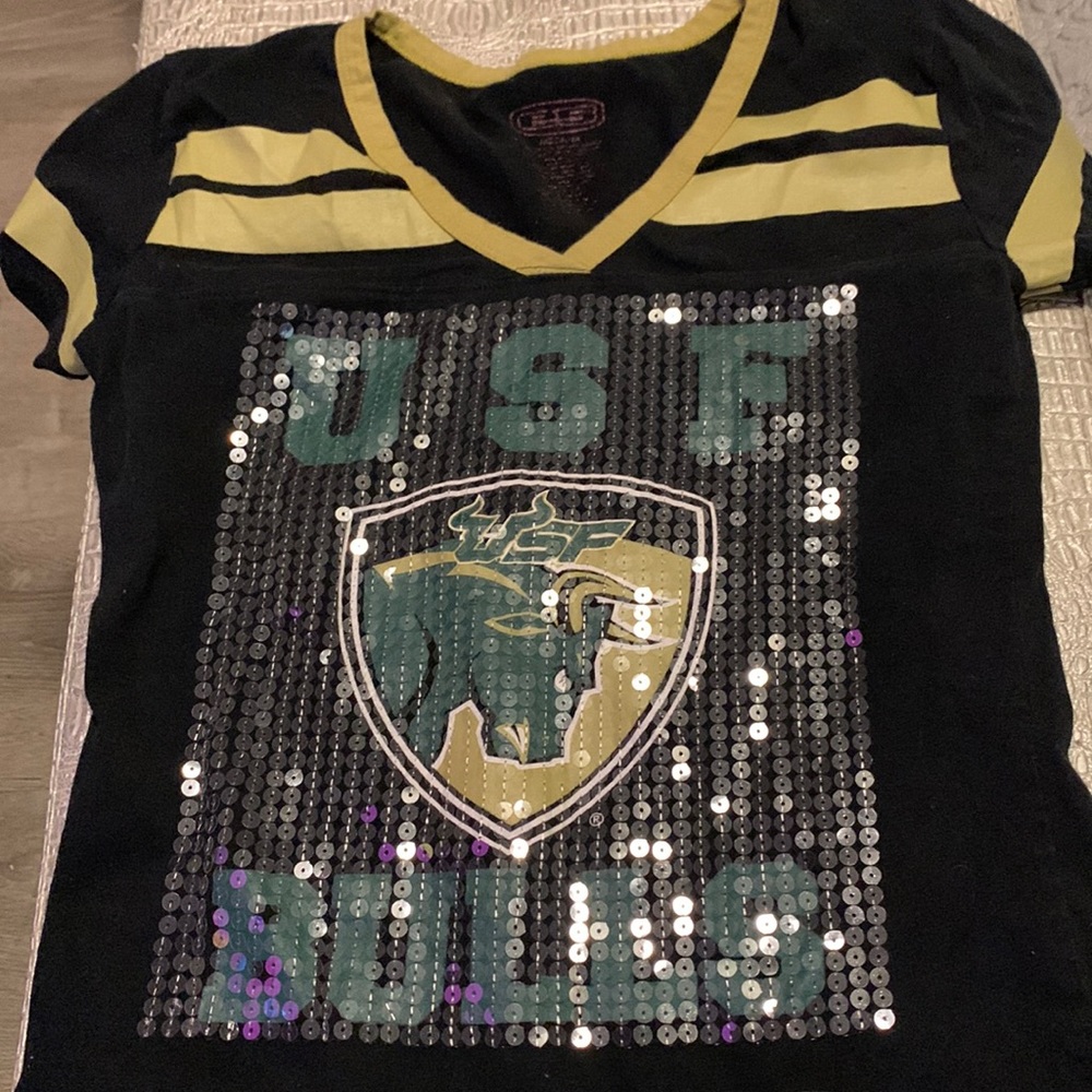 USF tshirt